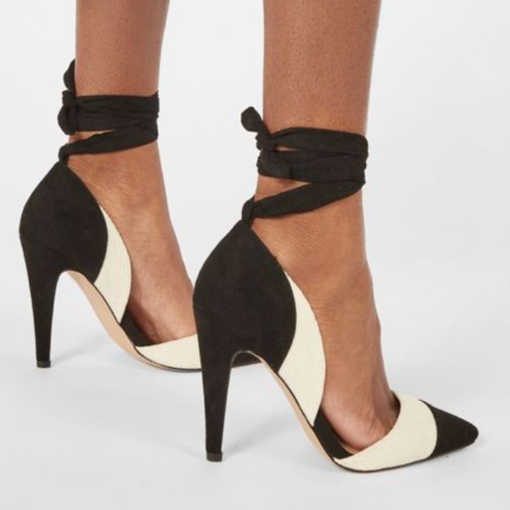 NWOT JustFab Heels